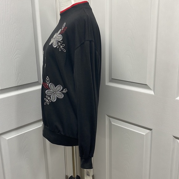 BonWorth Black Embroidered Floral Pullover Sweatshirt Small - Picture 8 of 12